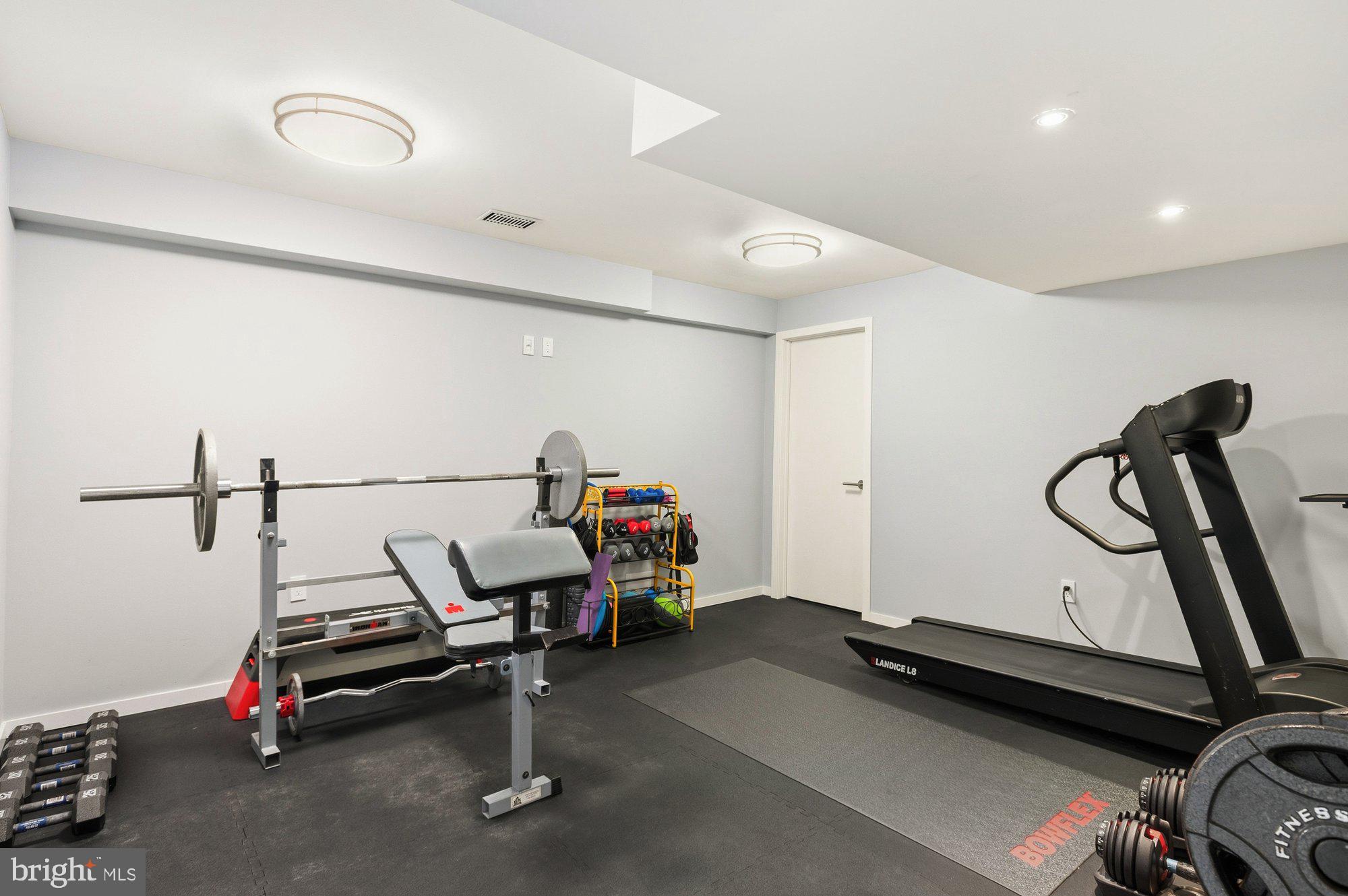 6016 CHESTERBROOK ROAD