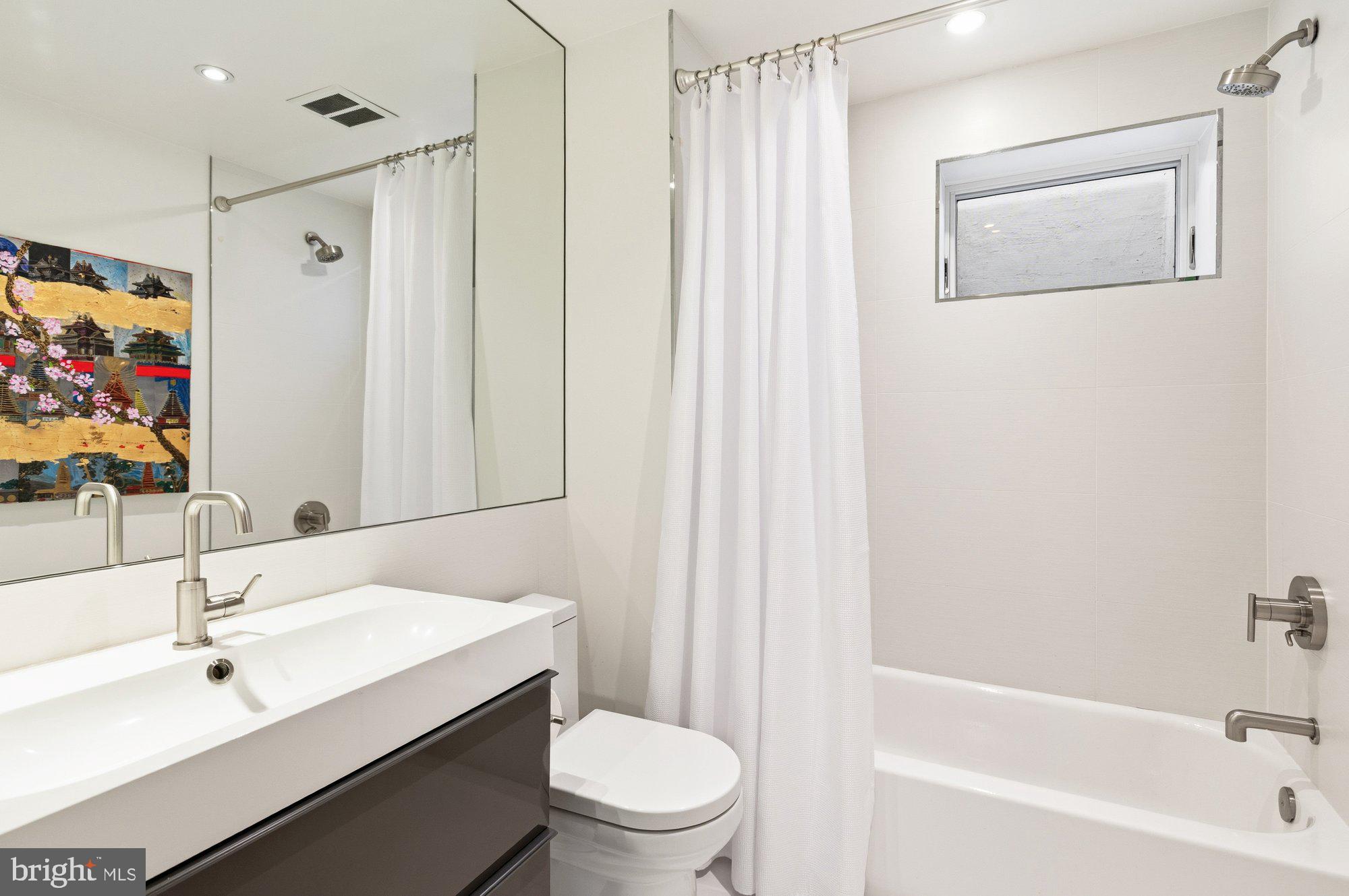 6016 CHESTERBROOK ROAD