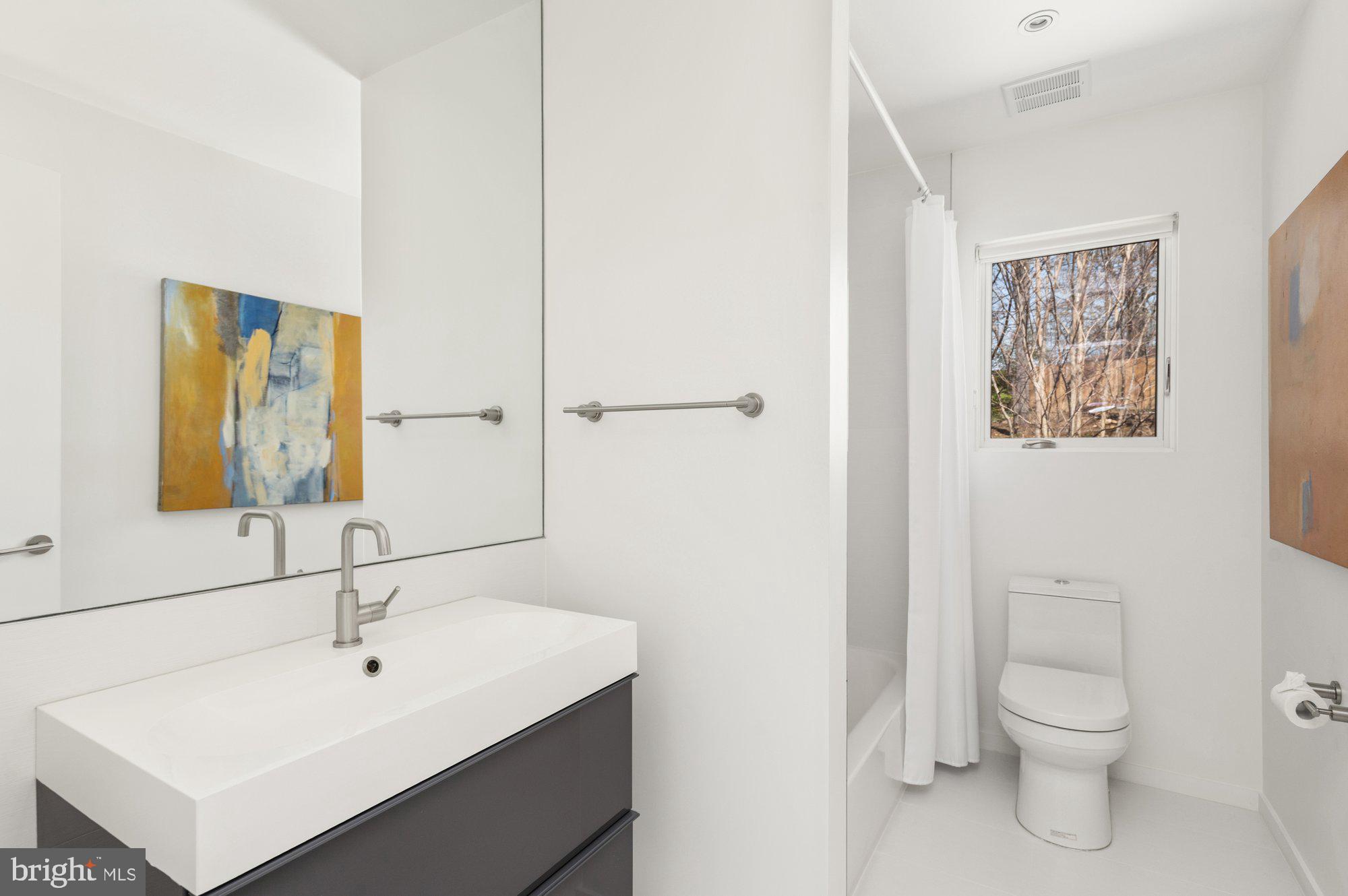 6016 CHESTERBROOK ROAD