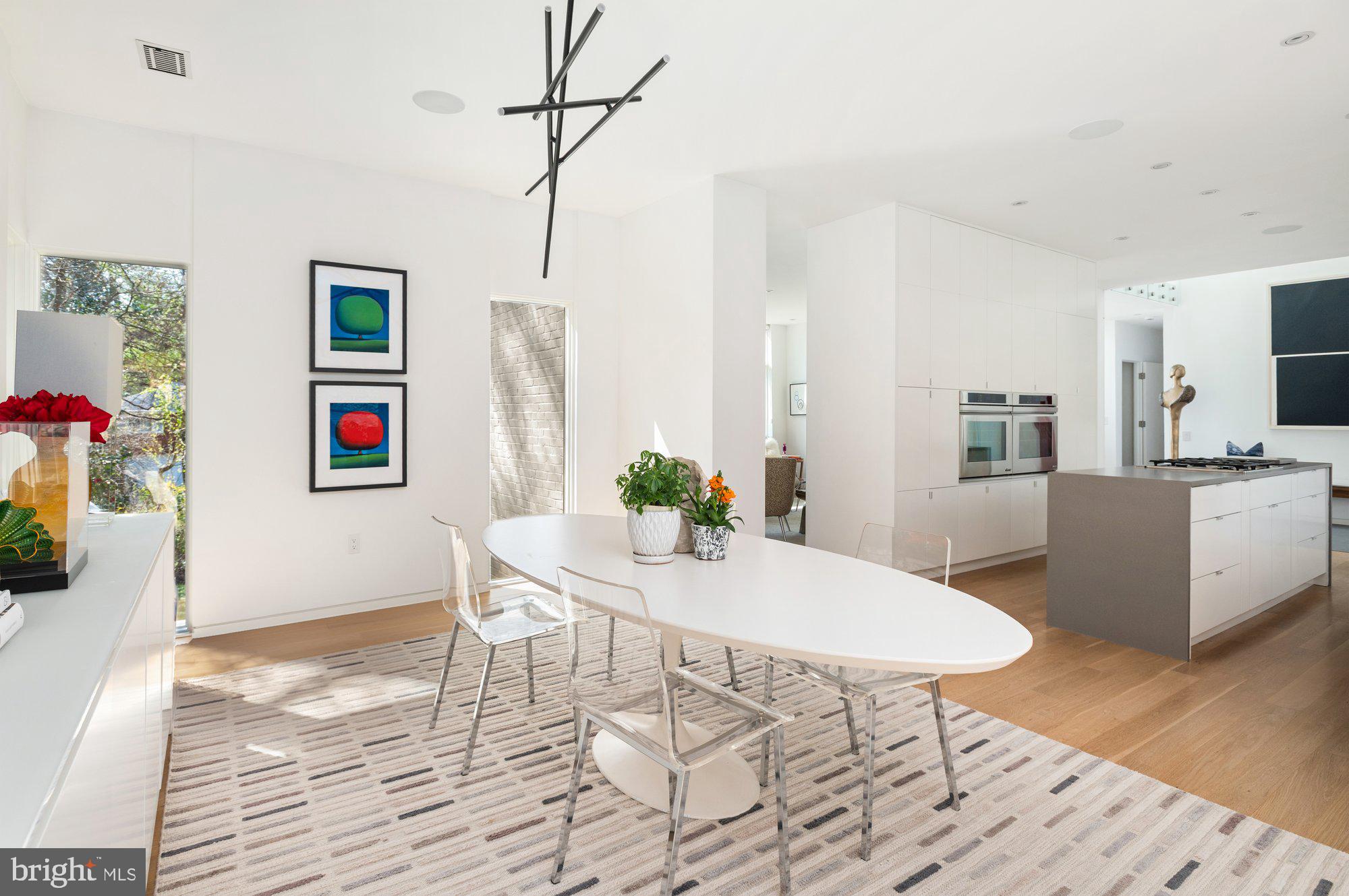 6016 CHESTERBROOK ROAD