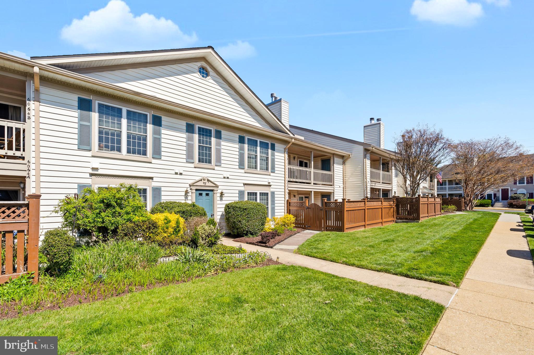 6060 ESSEX HOUSE SQUARE B