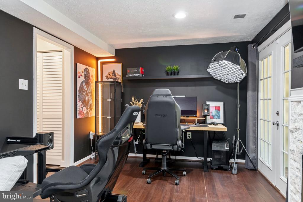 7391 STREAM WAY