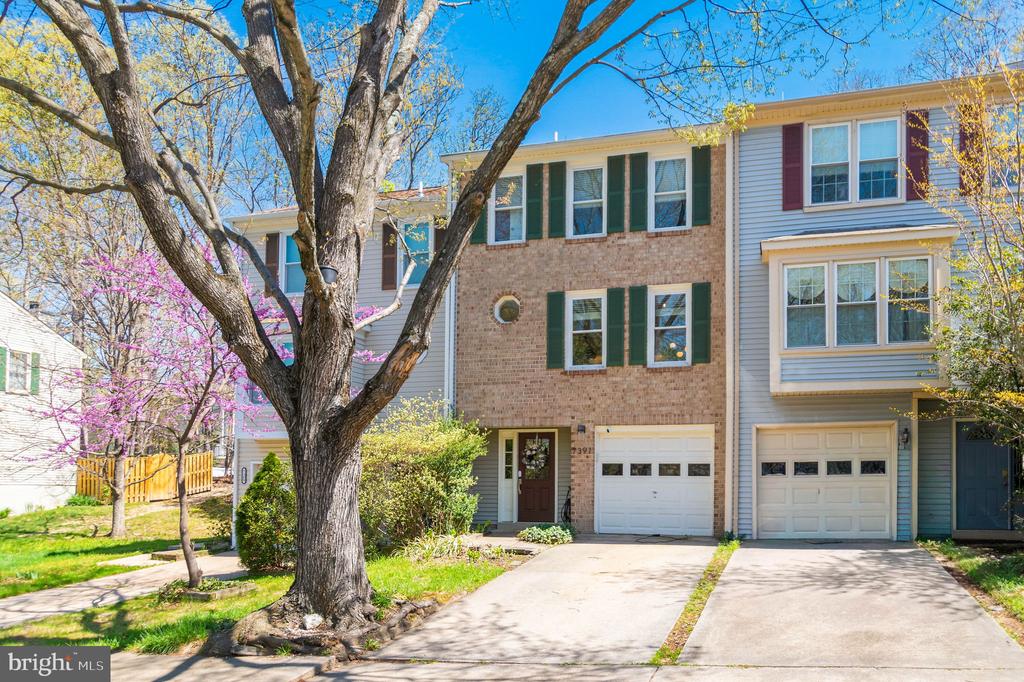 7391 STREAM WAY