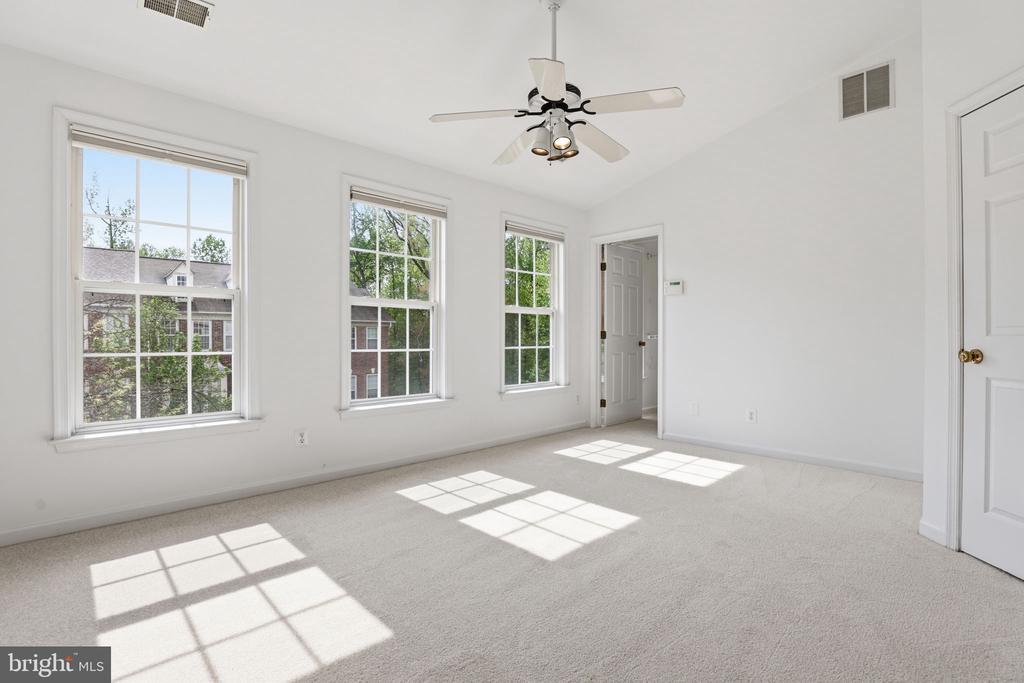 12880 FAIR VALLEY COURT