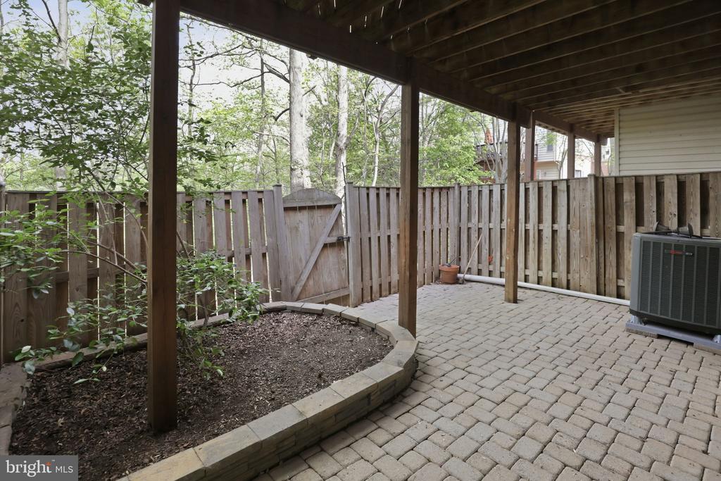 12880 FAIR VALLEY COURT