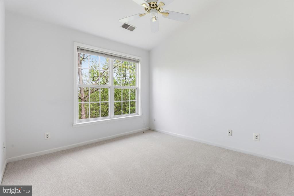 12880 FAIR VALLEY COURT