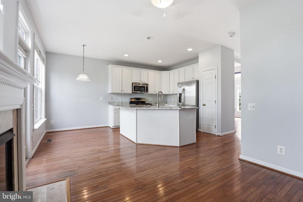 12880 FAIR VALLEY COURT