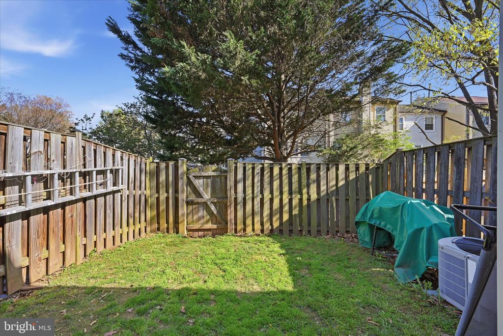 14434 SALISBURY PLAIN COURT