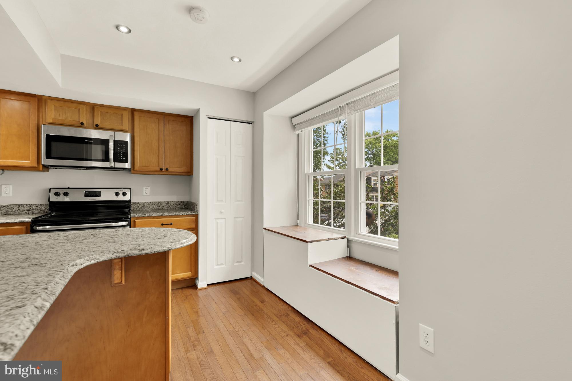 5039 HEAD COURT