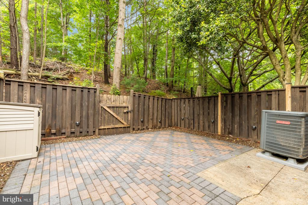 5039 HEAD COURT