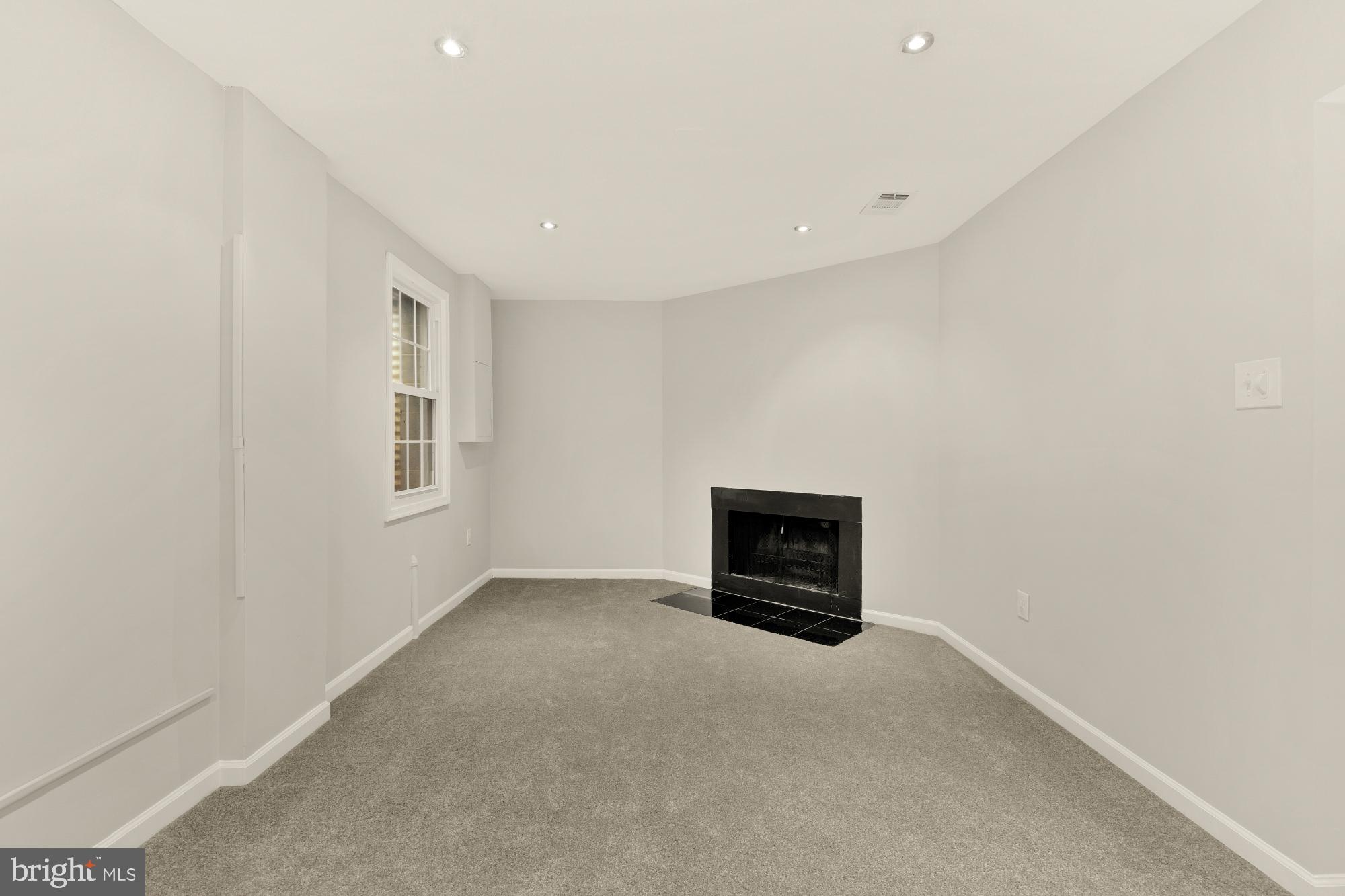 5039 HEAD COURT