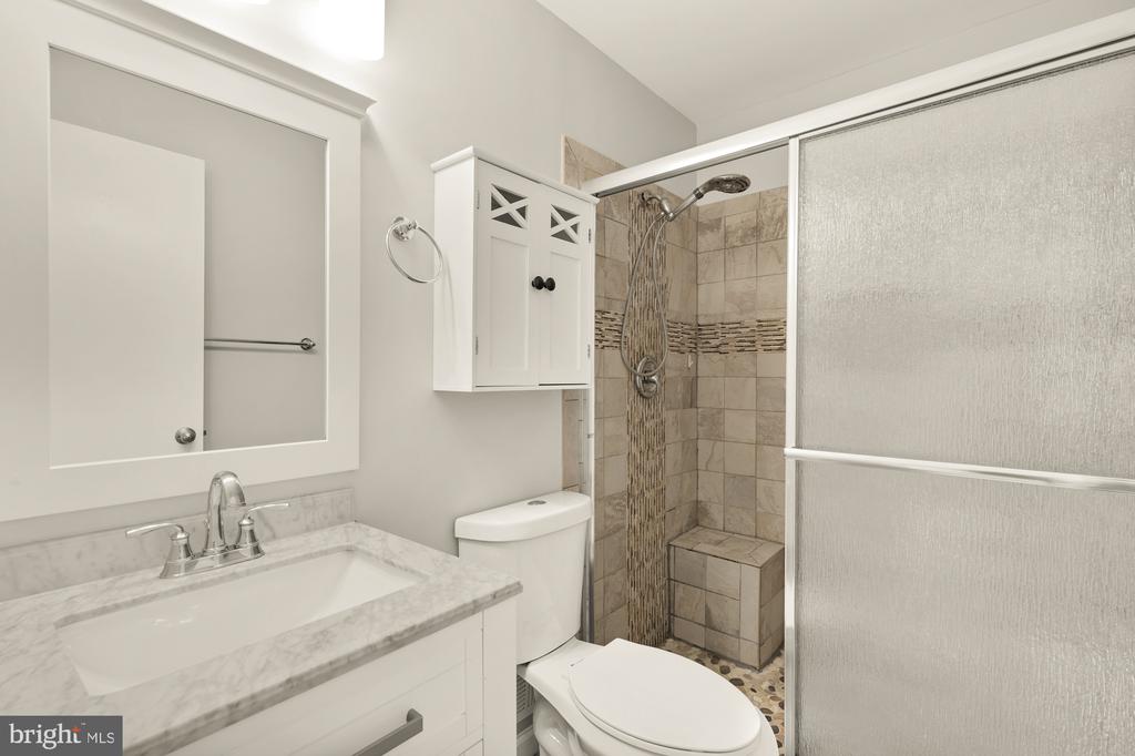 5039 HEAD COURT