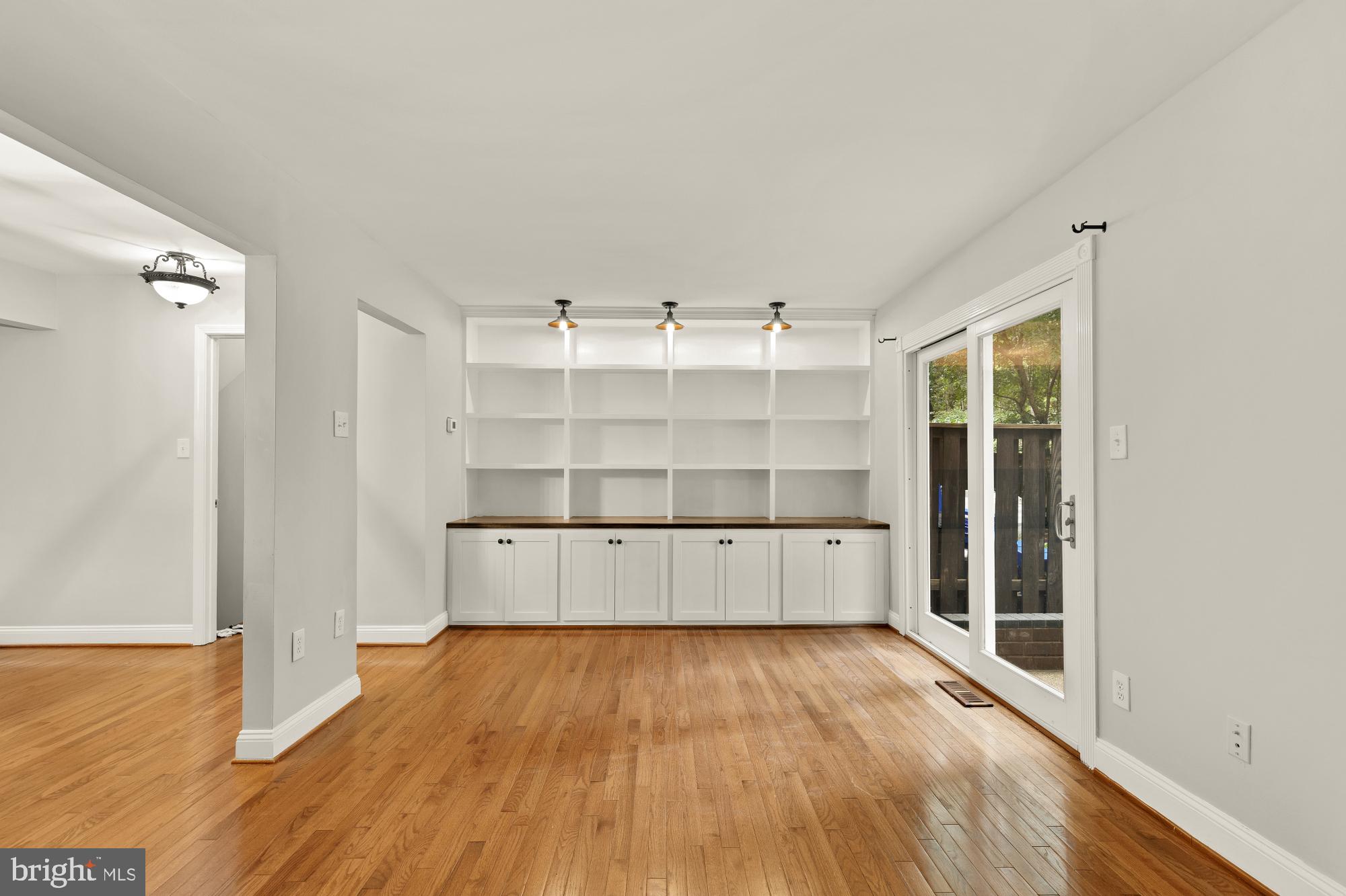 5039 HEAD COURT