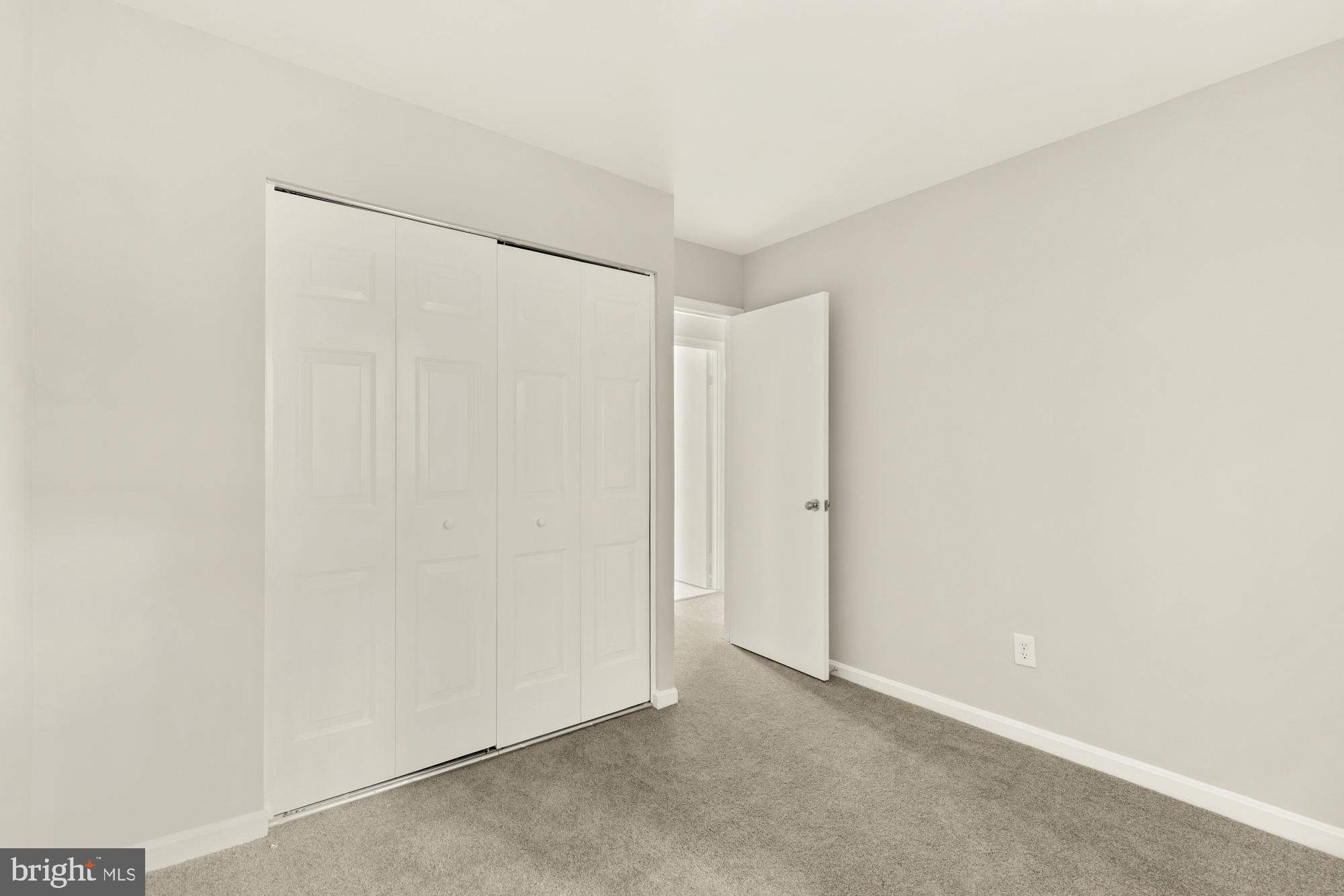5039 HEAD COURT