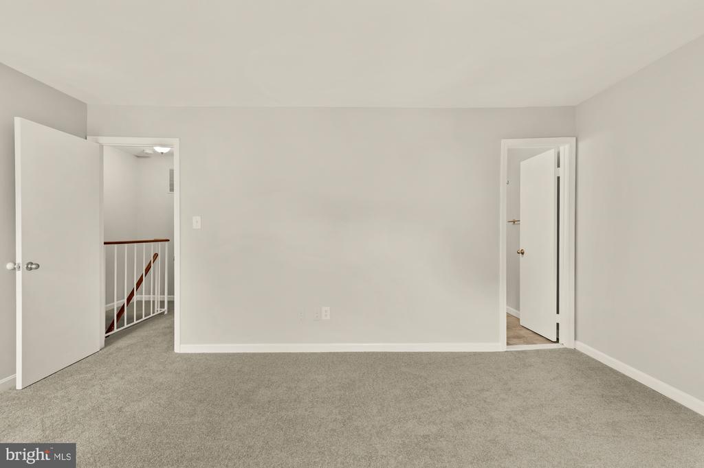 5039 HEAD COURT