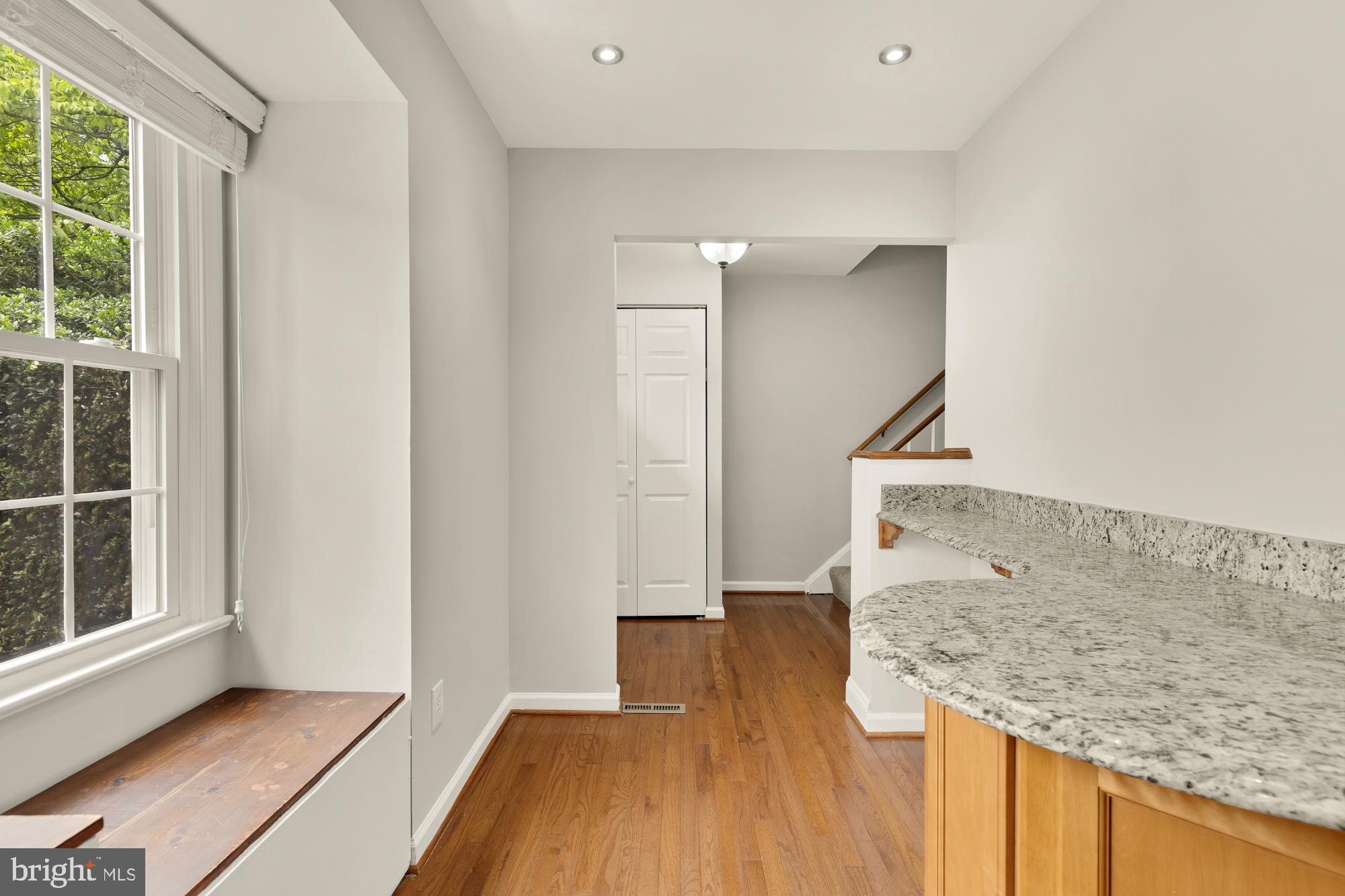 5039 HEAD COURT