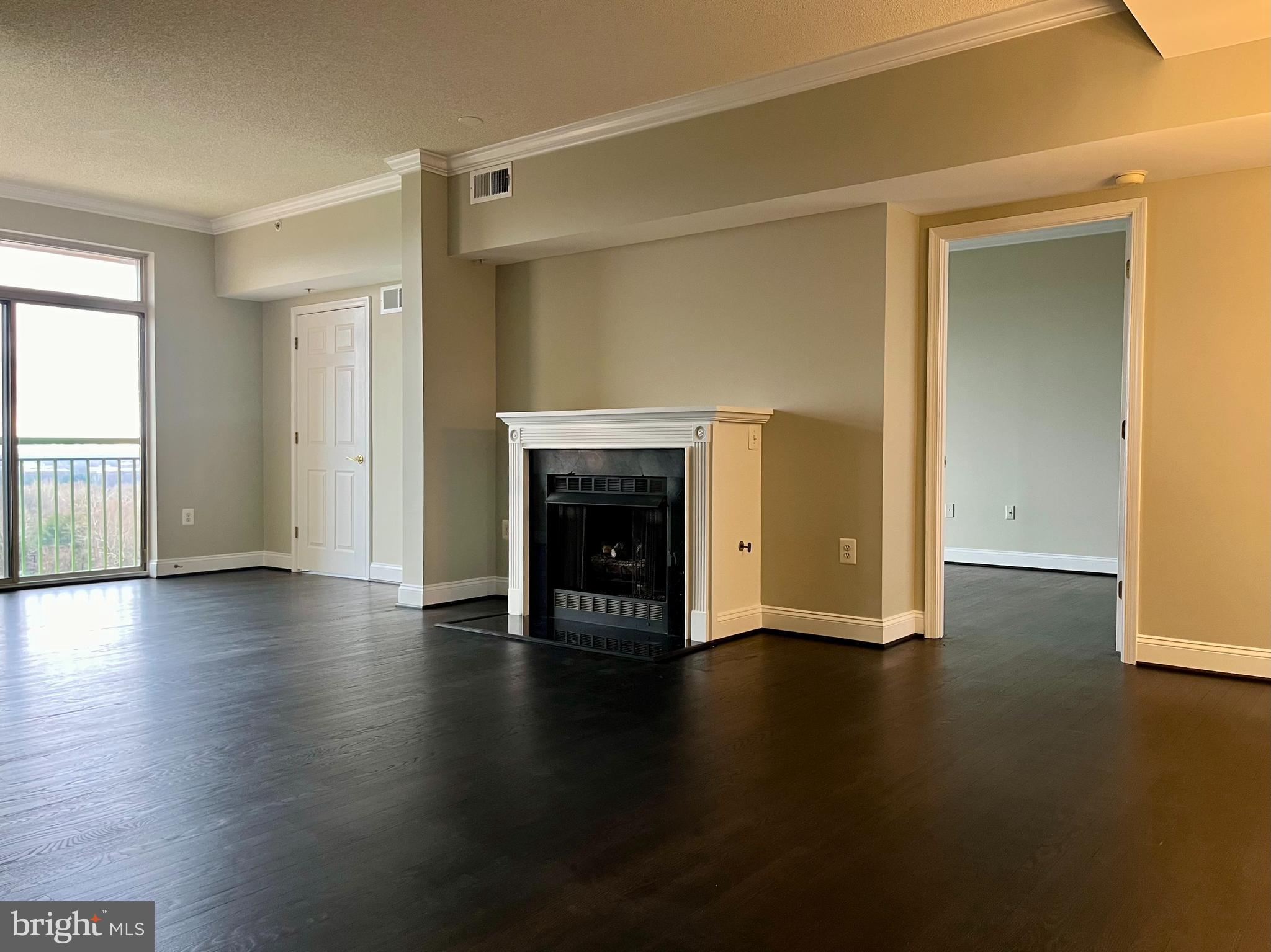 11776 STRATFORD HOUSE PLACE 1205