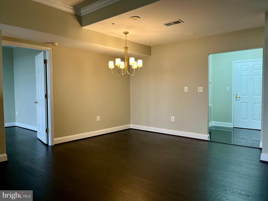 11776 STRATFORD HOUSE PLACE 1205