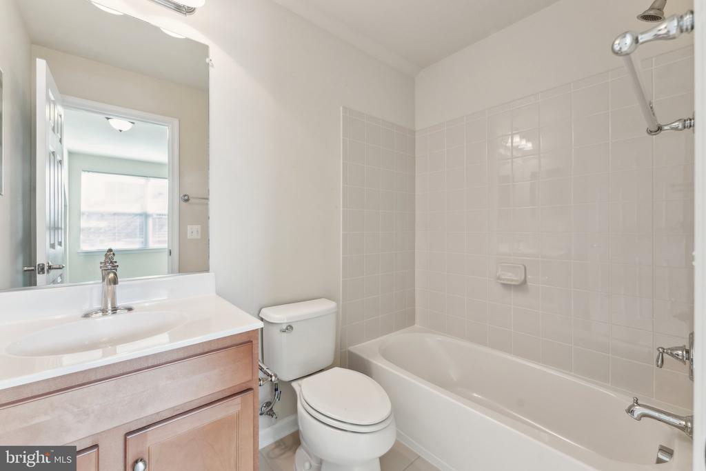 9481 CANONBURY SQUARE