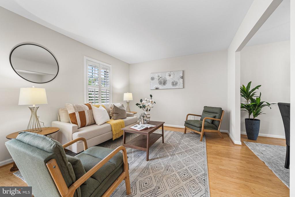 5532 MAPLEFIELD PLACE