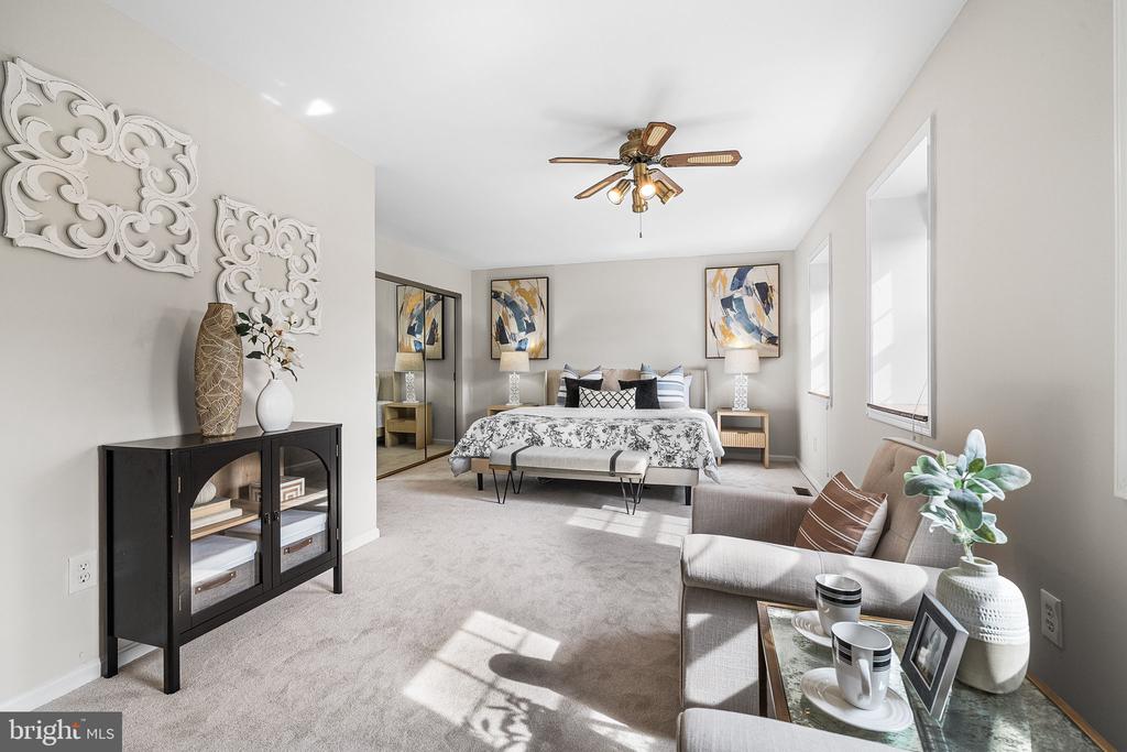 5532 MAPLEFIELD PLACE