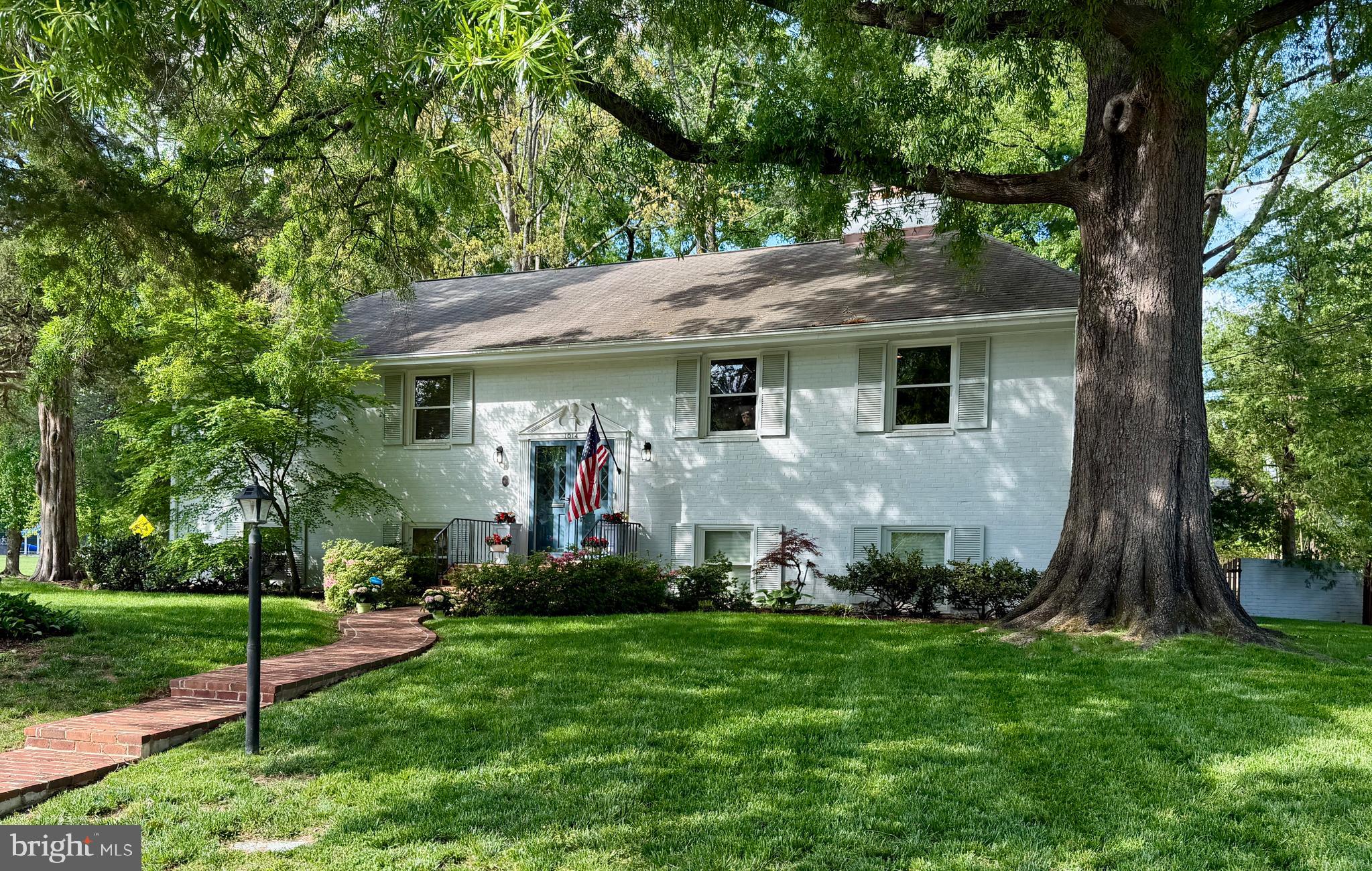 1014 POTOMAC LANE