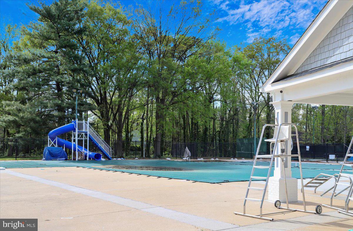1014 POTOMAC LANE