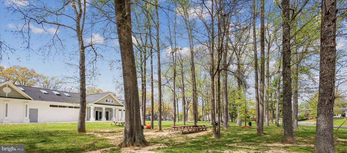 1014 POTOMAC LANE