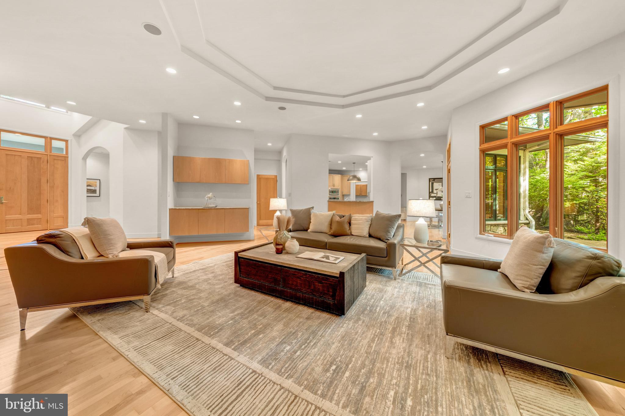 5933 WOODLEY ROAD