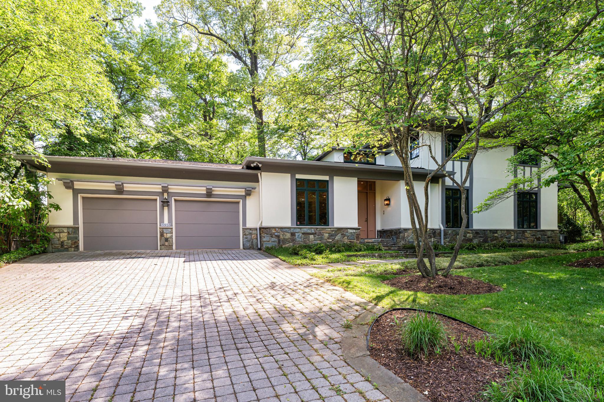 5933 WOODLEY ROAD