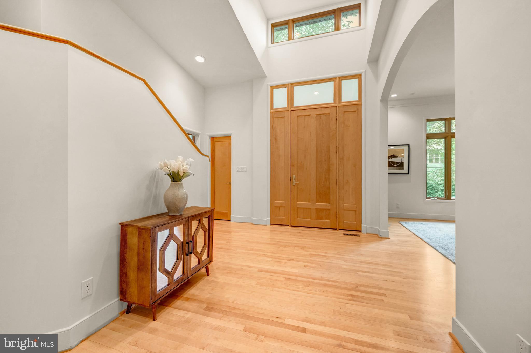 5933 WOODLEY ROAD