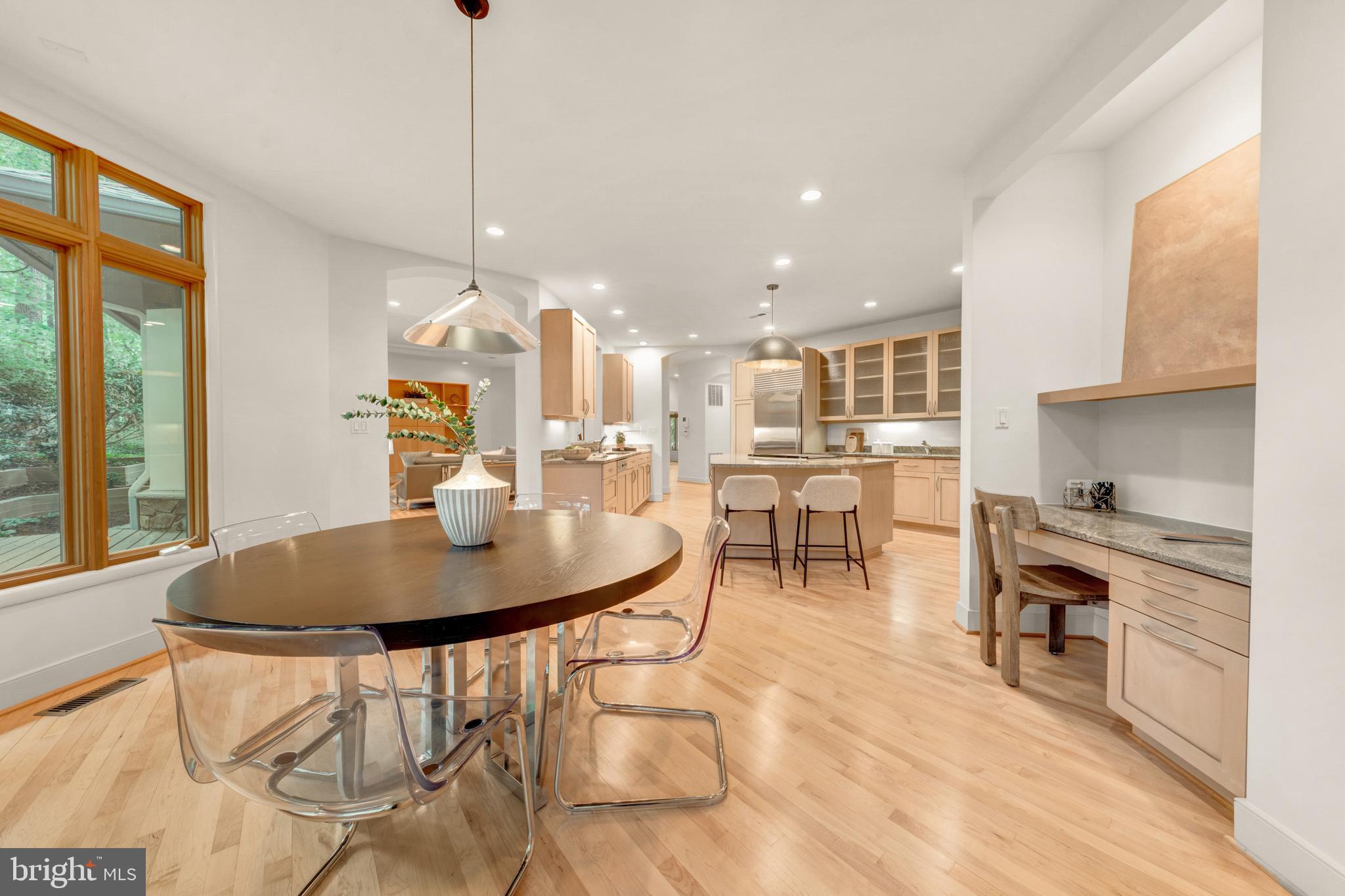 5933 WOODLEY ROAD