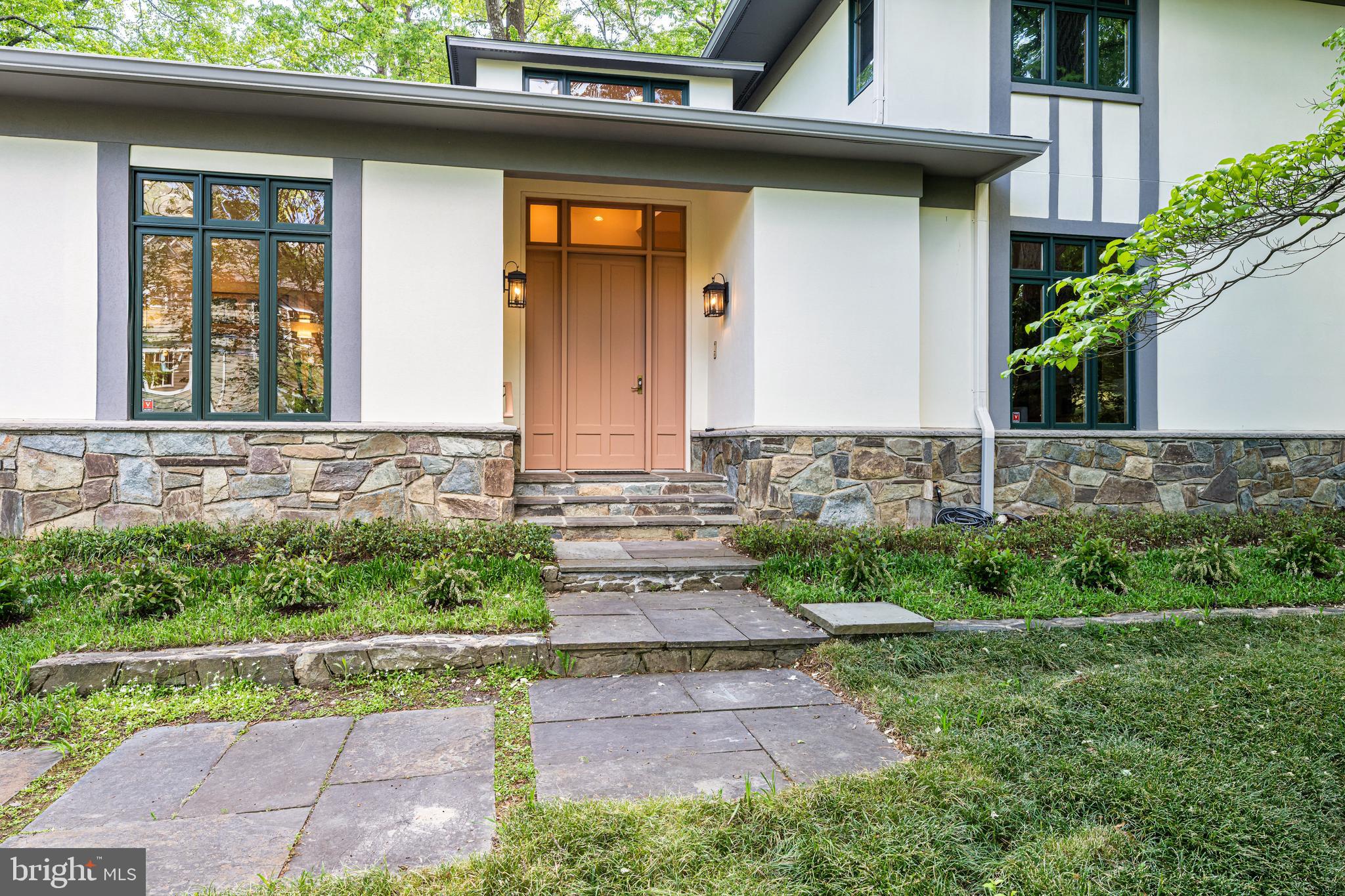 5933 WOODLEY ROAD