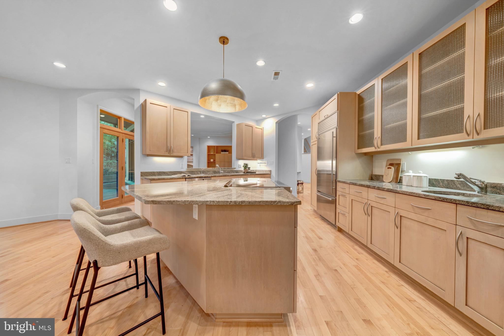 5933 WOODLEY ROAD