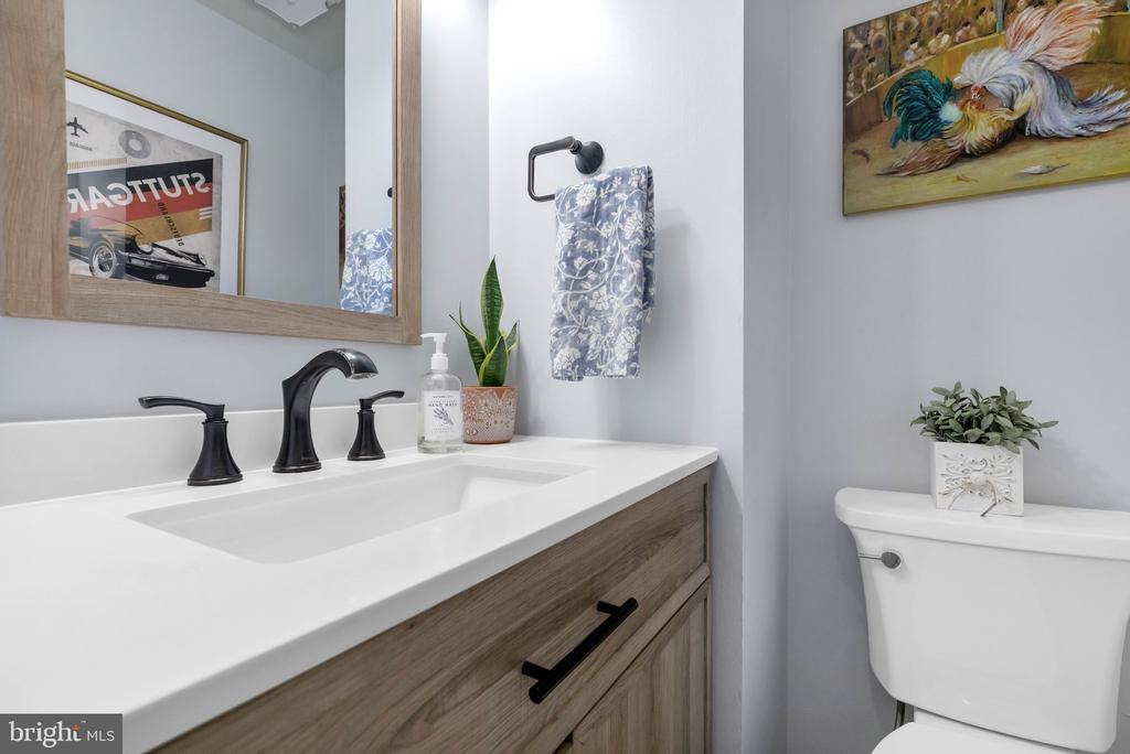 7033 SOLOMON SEAL COURT