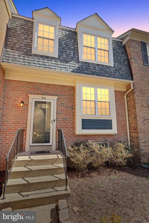 7033 SOLOMON SEAL COURT