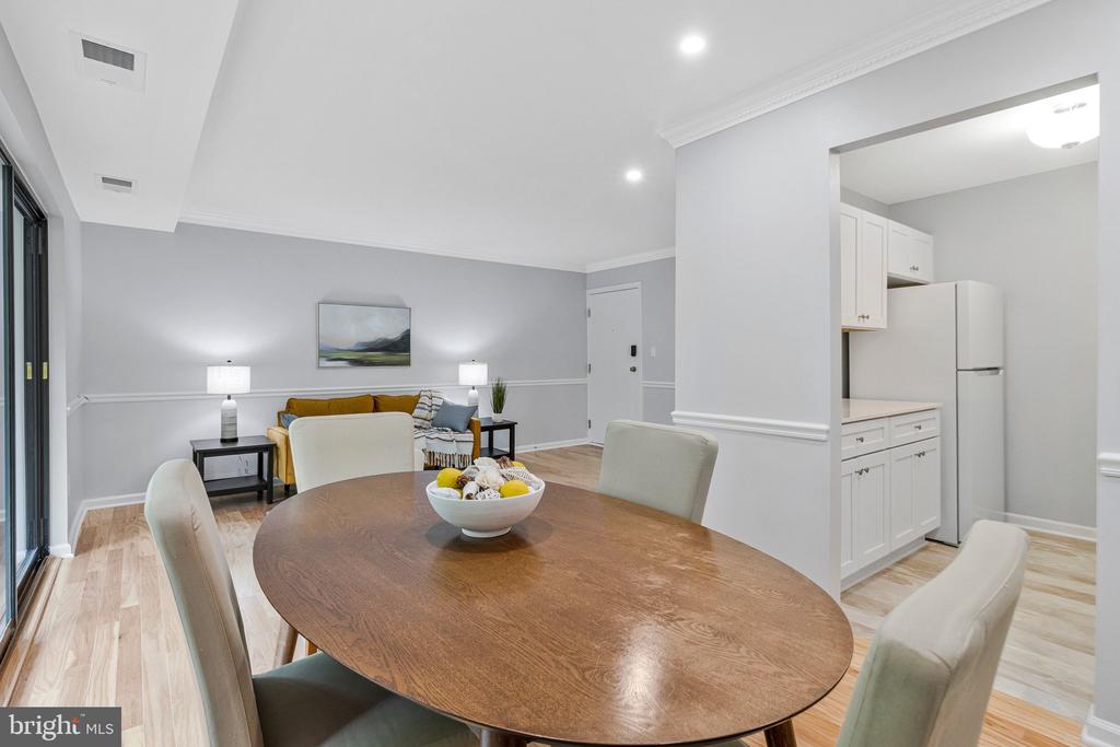 2754 HOLLYWOOD ROAD Unit: 54/102