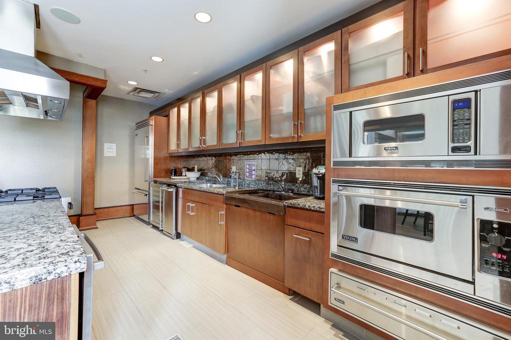 11990 MARKET STREET 1712