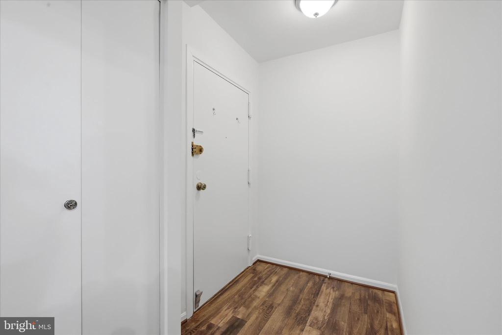 9730 KINGSBRIDGE DRIVE Unit: 303