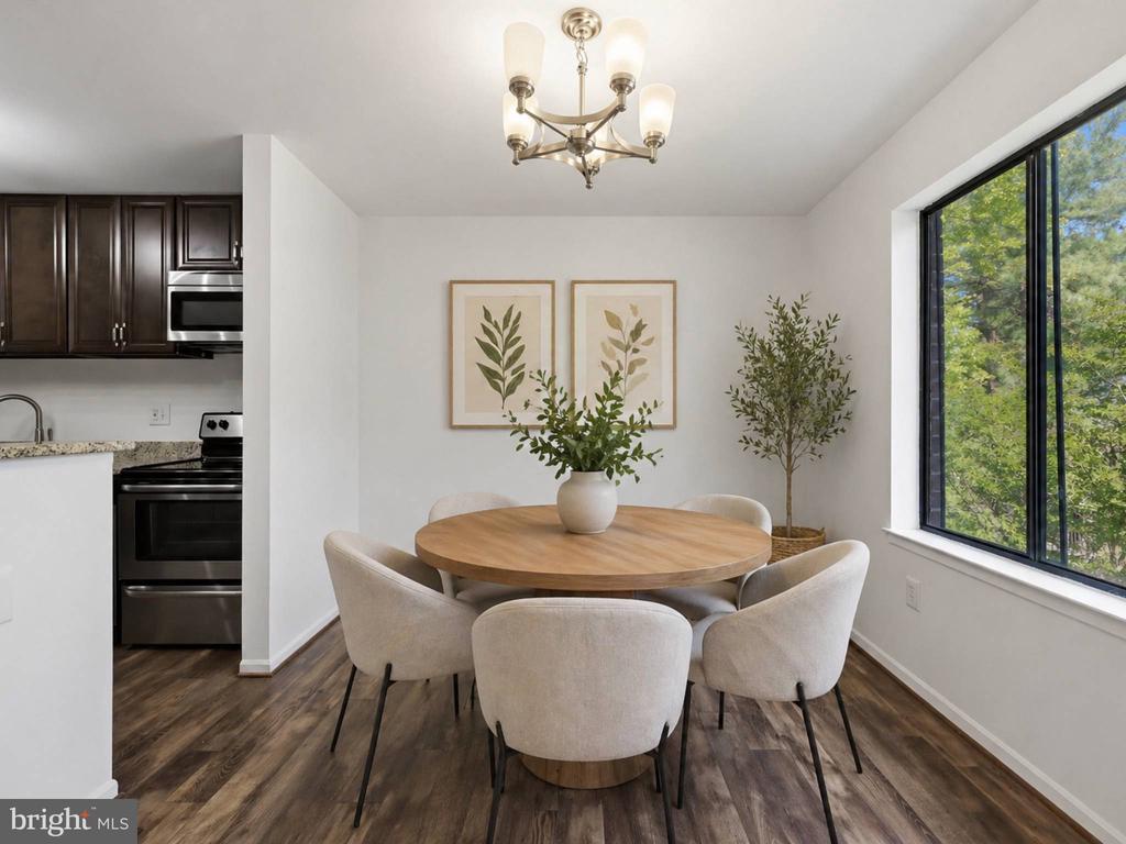 9730 KINGSBRIDGE DRIVE Unit: 303