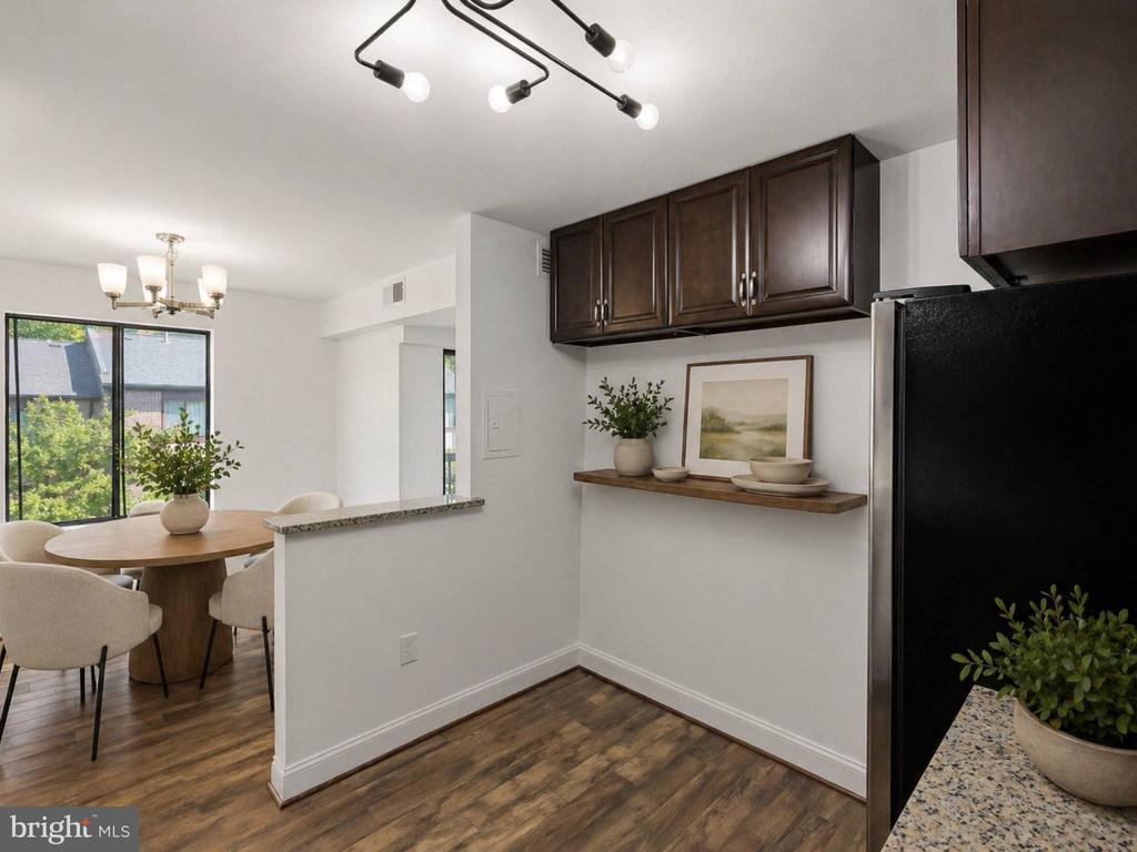 9730 KINGSBRIDGE DRIVE Unit: 303