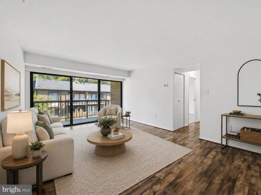 9730 KINGSBRIDGE DRIVE Unit: 303
