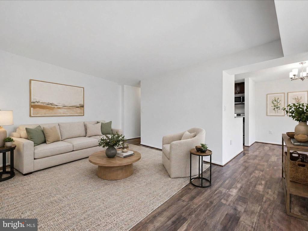 9730 KINGSBRIDGE DRIVE Unit: 303