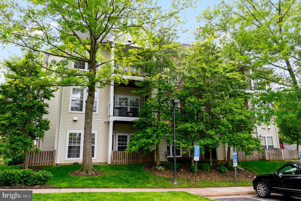4129 FOUNTAINSIDE LANE 104