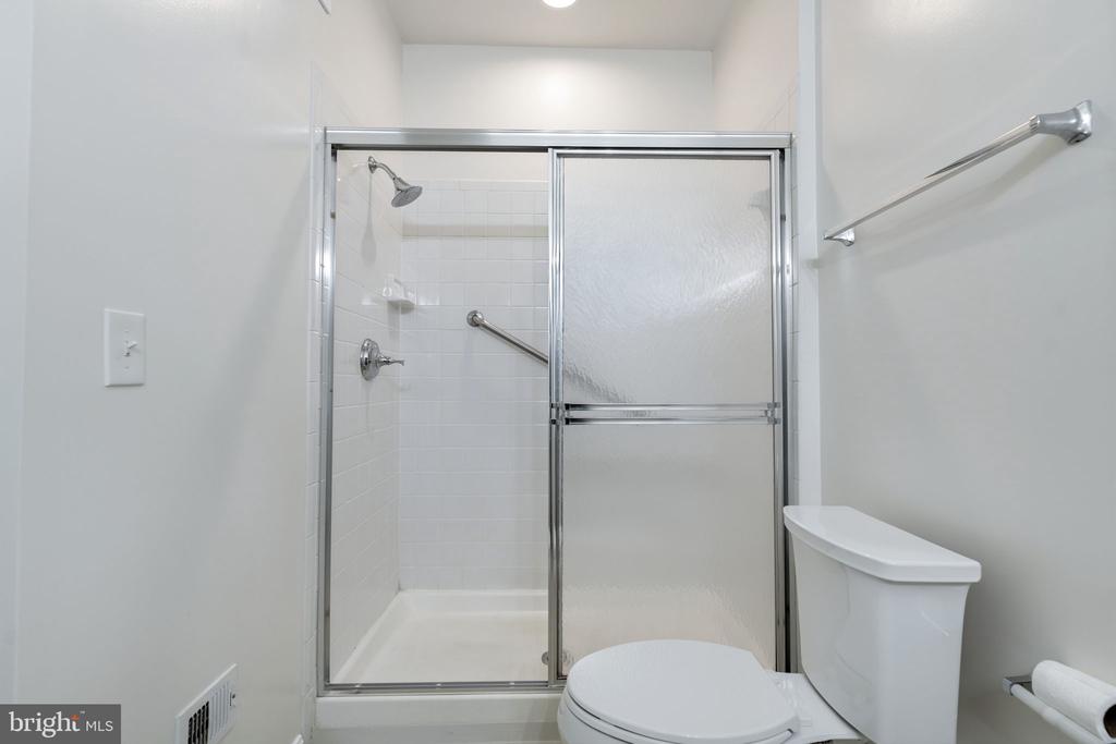 4129 FOUNTAINSIDE LANE 104