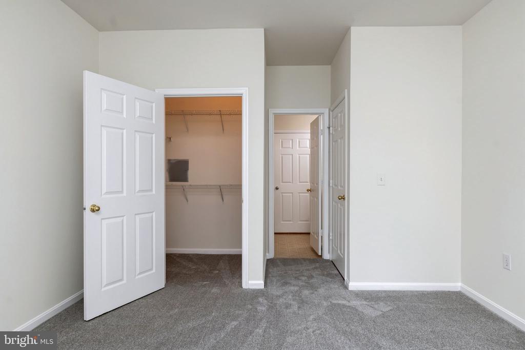 4129 FOUNTAINSIDE LANE 104