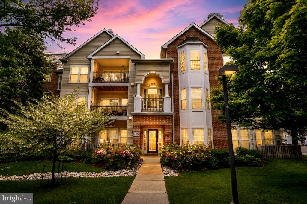 4129 FOUNTAINSIDE LANE 104