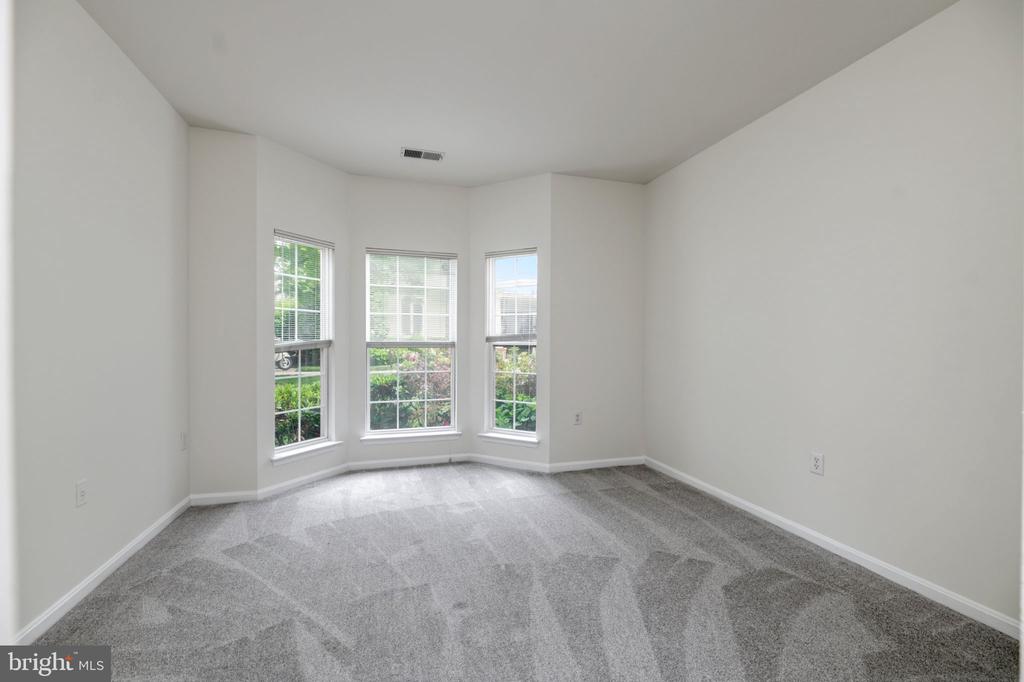 4129 FOUNTAINSIDE LANE 104