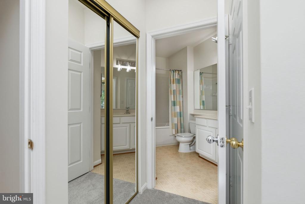 4129 FOUNTAINSIDE LANE 104