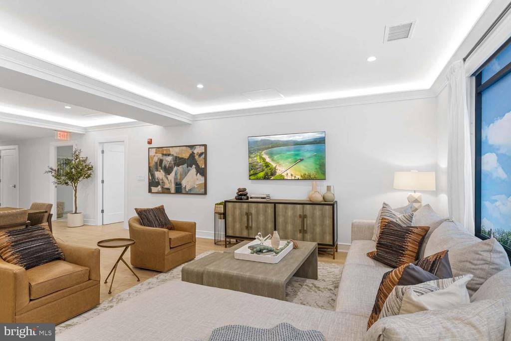 6718 LOWELL AVENUE Unit: PH 907
